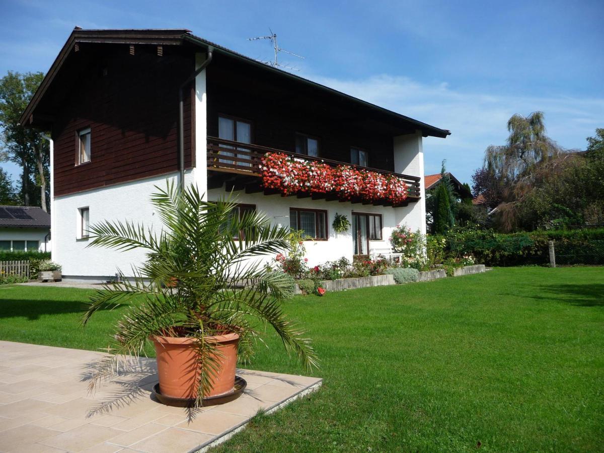 Ferienwohnung Wennesz 1 Chieming Esterno foto